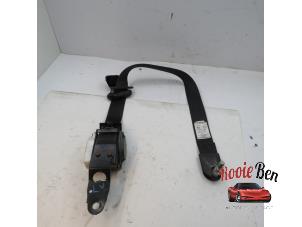Used Front seatbelt, left Jeep Grand Cherokee (WG/WJ) 4.0i Price on request offered by Rooie Ben autodemontage