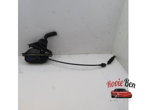 Used Automatic gear selector Jeep Cherokee/Liberty (KJ) 2.5 CRD 16V Price on request offered by Rooie Ben autodemontage