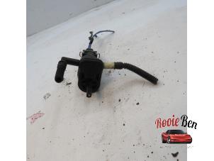 Used Windscreen washer pump Opel Corsa D 1.2 16V LPG Price on request offered by Rooie Ben autodemontage