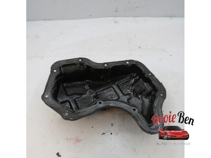 Usagé Couvercle carter Renault Megane III Grandtour (KZ) 1.2 16V TCE 115 Prix € 50,00 Règlement à la marge proposé par Rooie Ben autodemontage
