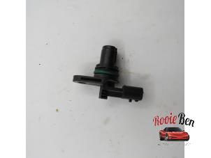 Used Camshaft sensor Renault Megane III Grandtour (KZ) 1.2 16V TCE 115 Price on request offered by Rooie Ben autodemontage