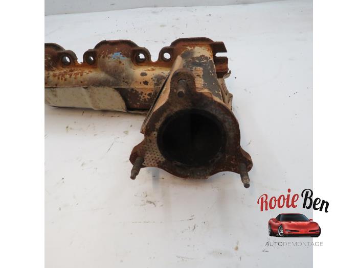 Exhaust manifold from a Chrysler Pacifica 3.5 V6 24V AWD 2005