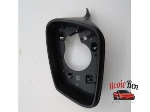 Used Mirror housing, left BMW 5 serie (F10) 518d 16V Price on request offered by Rooie Ben autodemontage