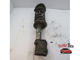 Used Front shock absorber rod, right Mitsubishi Colt (Z2/Z3) 1.5 DI-D 12V HP Price € 40,00 Margin scheme offered by Rooie Ben autodemontage