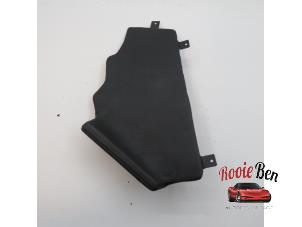 Used Phone holder (miscellaneous) BMW 5 serie (E60) 530d 24V Price on request offered by Rooie Ben autodemontage