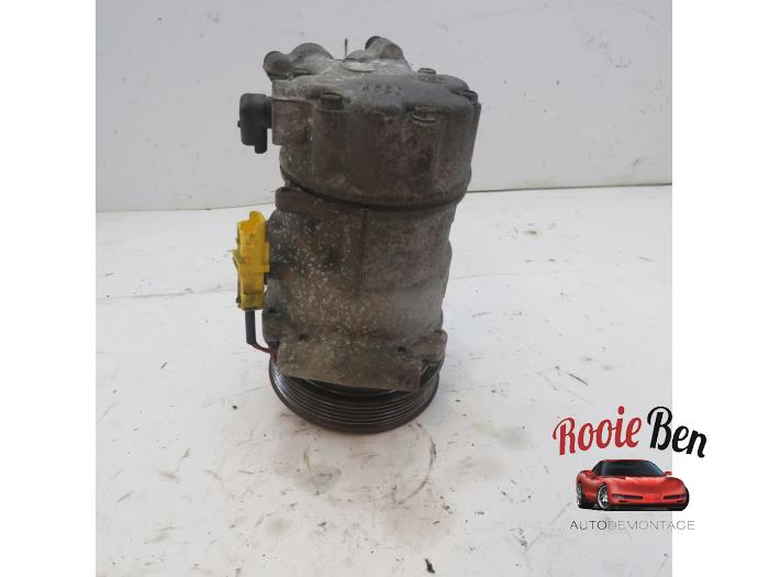 Usagé Pompe clim Peugeot 207 CC (WB) 1.6 16V Prix € 30,00 Règlement à la marge proposé par Rooie Ben autodemontage