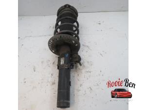 Used Front shock absorber rod, right Volkswagen Polo Price € 20,00 Margin scheme offered by Rooie Ben autodemontage