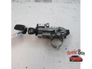 Used Ignition lock + key Mazda 2 (NB/NC/ND/NE) 1.4 16V Price € 75,00 Margin scheme offered by Rooie Ben autodemontage