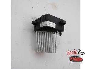 Used Heater resistor BMW X3 (E83) 3.0d 24V Price on request offered by Rooie Ben autodemontage