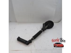 Used Transmission shaft universal joint Dodge Ram 1500 Crew Cab (DS/DJ/D2) 5.7 V8 Hemi 1500 4x2 Price on request offered by Rooie Ben autodemontage