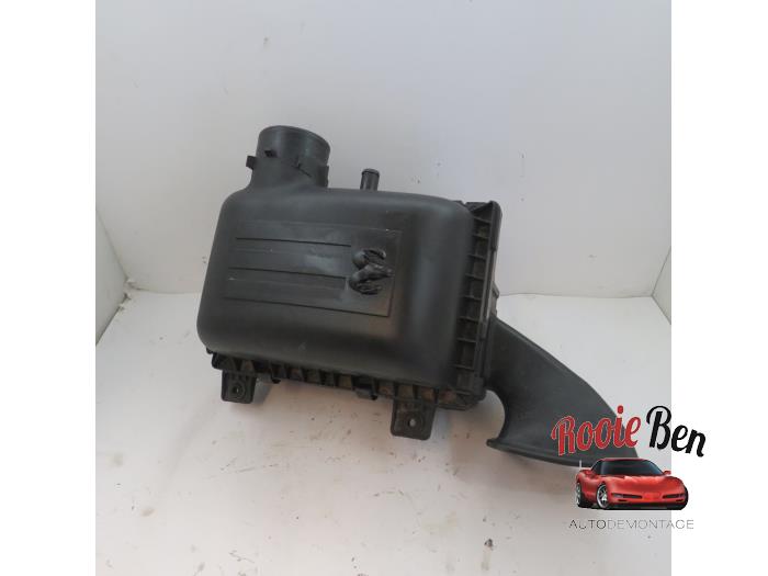 Begagnade Luftfilterhus Dodge Ram 1500 Crew Cab (DS/DJ/D2) 5.7 V8 Hemi 1500 4x2 Pris € 100,00 Marginaltabell erbjuds av Rooie Ben autodemontage