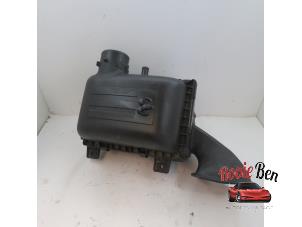 Used Air box Dodge Ram 1500 Crew Cab (DS/DJ/D2) 5.7 V8 Hemi 1500 4x2 Price on request offered by Rooie Ben autodemontage