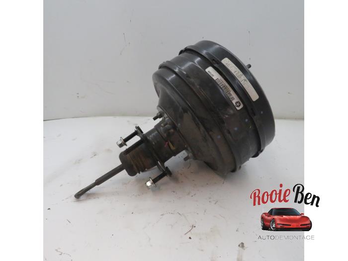 Usagé Assistant de freinage Dodge Ram 1500 Crew Cab (DS/DJ/D2) 5.7 V8 Hemi 1500 4x2 Prix € 100,00 Règlement à la marge proposé par Rooie Ben autodemontage