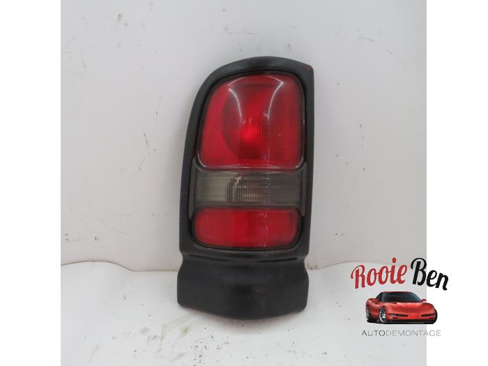 Taillight, left from a Dodge Ram 3500 (BR/BE) 5.2 1500 4x2 Kat. 1996