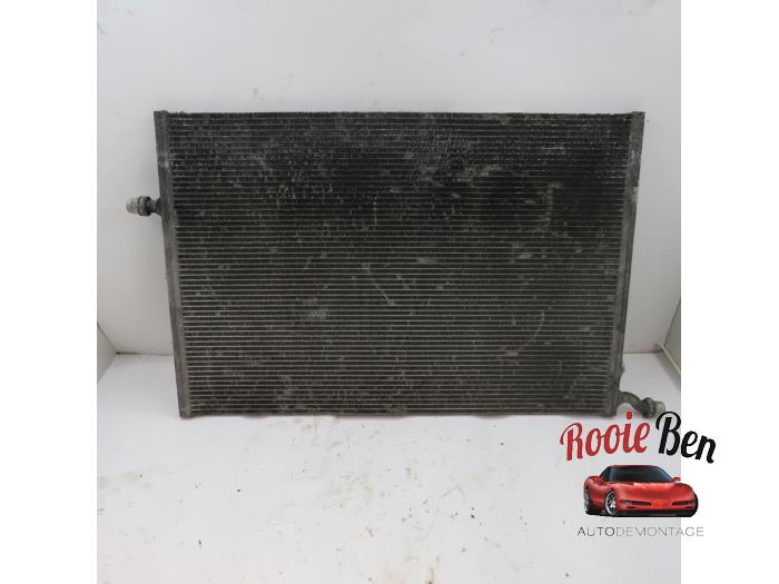 Usagé Radiateur clim Mercedes C (W205) C-350 e 2.0 16V Prix € 50,00 Règlement à la marge proposé par Rooie Ben autodemontage