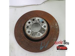 Used Front brake disc Volkswagen Tiguan (5N1/2) 2.0 TDI 16V 4Motion Price on request offered by Rooie Ben autodemontage