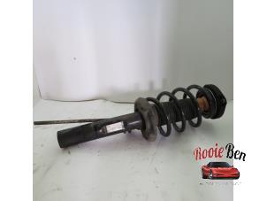 Used Front shock absorber rod, left Volkswagen Tiguan (5N1/2) 2.0 TDI 16V 4Motion Price on request offered by Rooie Ben autodemontage