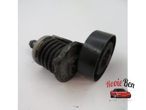 Used Drive belt tensioner Volkswagen Tiguan (5N1/2) 2.0 TDI 16V 4Motion Price on request offered by Rooie Ben autodemontage
