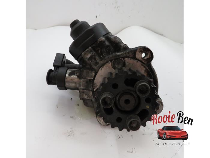 Begagnade Dieselpump Volkswagen Tiguan (5N1/2) 2.0 TDI 16V 4Motion Pris € 150,00 Marginaltabell erbjuds av Rooie Ben autodemontage