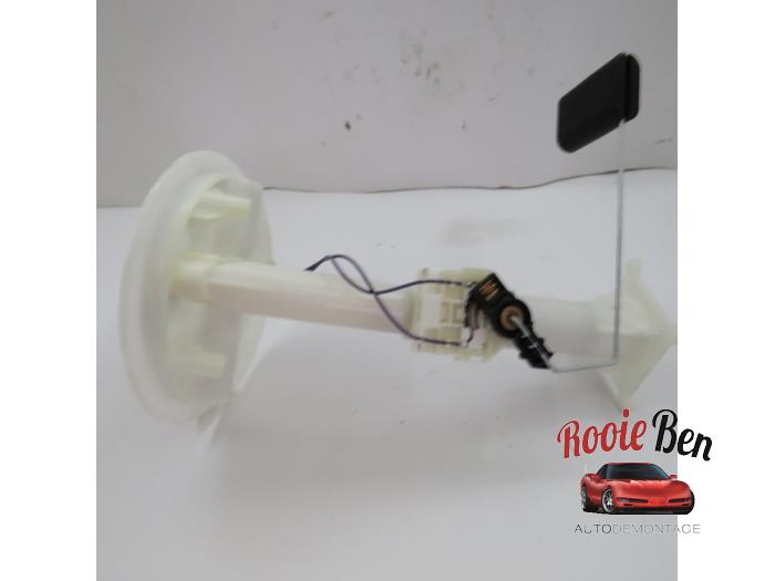 Electric fuel pump from a Ford (USA) Mustang V 5.0 GT V8 32V 2012