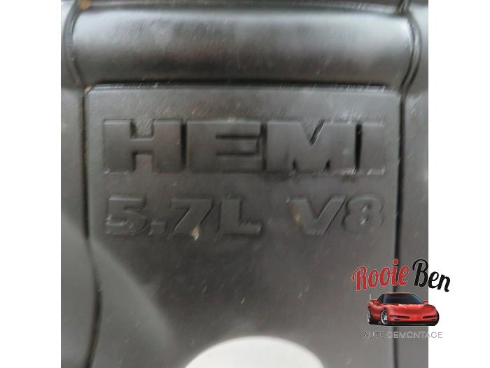 Chapa protectora motor de un RAM 1500 Crew Cab (DS/DJ/D2) 5.7 Hemi V8 4x4 2011