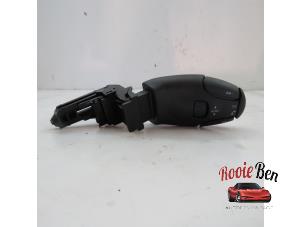 Used Steering wheel mounted radio control Citroen DS3 (SA) 1.4 HDi Price on request offered by Rooie Ben autodemontage