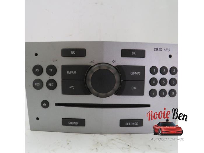 Radio from a Opel Corsa D 1.2 16V 2008