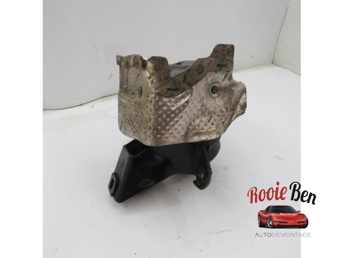 Used Engine mount Chevrolet Silverado 1500 Standard Cab 5.3 V8 2500 4x4 Crew Cab Price € 50,00 Margin scheme offered by Rooie Ben autodemontage