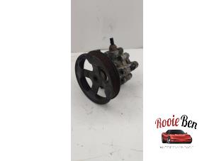 Used Power steering pump Toyota Corolla Verso (E12) 1.6 16V VVT-i Price € 25,00 Margin scheme offered by Rooie Ben autodemontage