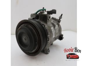 Used Air conditioning pump Dodge 1500 Crew Cab (DS/DJ/D2) 5.7 Hemi V8 4x4 Price on request offered by Rooie Ben autodemontage