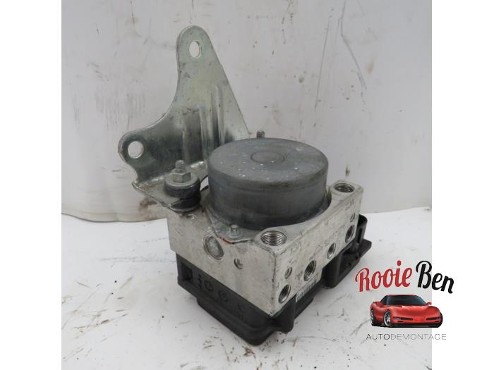 Usagé Bloc ABS Ford Ka II 1.2 Prix € 35,00 Règlement à la marge proposé par Rooie Ben autodemontage