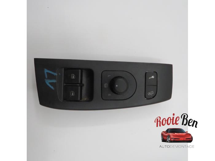 Usados Interruptor combinado de ventanillas Volkswagen Fox (5Z) 1.4 16V Precio € 25,00 Norma de margen ofrecido por Rooie Ben autodemontage