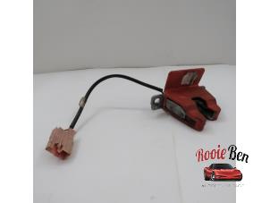 Used Tailgate lock mechanism Volkswagen Fox (5Z) 1.4 16V Price on request offered by Rooie Ben autodemontage