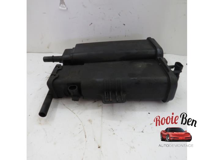 Begagnade Kolfilter Cadillac CTS I 3.6 V6 24V Pris € 50,00 Marginaltabell erbjuds av Rooie Ben autodemontage
