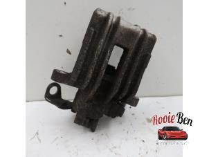Used Rear brake calliper, left Seat Ibiza III (6L1) 1.9 TDI 100 Price on request offered by Rooie Ben autodemontage