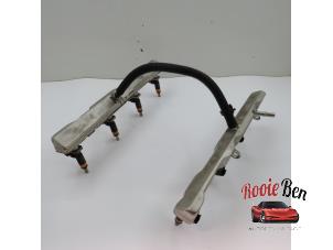 Used Fuel injector nozzle Dodge 1500 Crew Cab (DS/DJ/D2) 5.7 Hemi V8 4x4 Price on request offered by Rooie Ben autodemontage