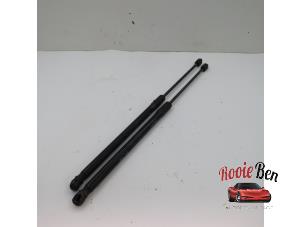 Used Set of tailgate gas struts Audi A3 Sportback (8PA) 1.6 TDI 16V Price on request offered by Rooie Ben autodemontage