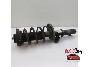 Used Front shock absorber rod, left Volkswagen Polo Fun 1.4 TDI Price € 30,00 Margin scheme offered by Rooie Ben autodemontage