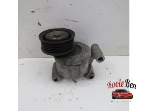 Used Belt tensioner multi Volvo V50 (MW) 1.8 16V Price on request offered by Rooie Ben autodemontage