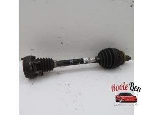 Used Front drive shaft, left Skoda Roomster (5J) 1.4 TDI 70 Price € 50,00 Margin scheme offered by Rooie Ben autodemontage