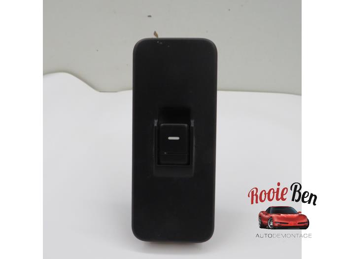 Usados Interruptor de ventanilla eléctrica Landrover Range Rover Sport (LS) 3.6 TDV8 32V Precio € 5,00 Norma de margen ofrecido por Rooie Ben autodemontage