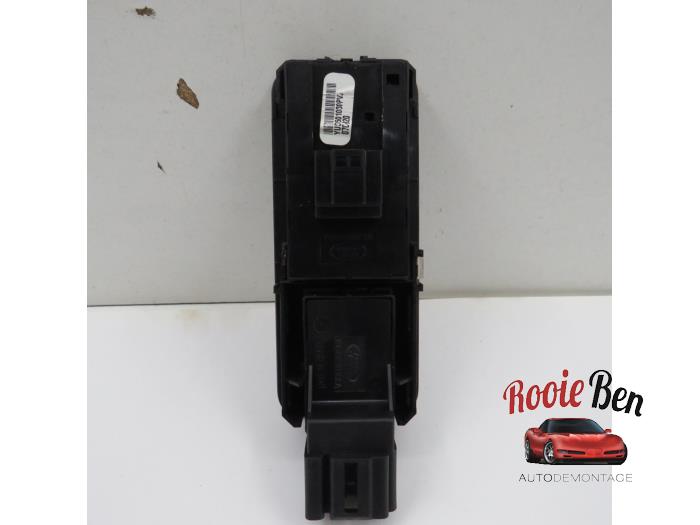 Electric window switch from a Land Rover Range Rover Sport (LS) 3.6 TDV8 32V 2008