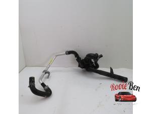 Used Thermostat housing Mercedes E (W213) E-200 2.0 Turbo 16V Price on request offered by Rooie Ben autodemontage