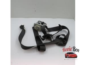 Used Front seatbelt, left Ford Usa Mustang V 3.7 V6 24V Duratec Ti-VCT Price on request offered by Rooie Ben autodemontage