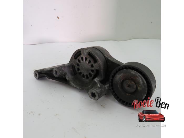 Usados Rodillo tensor correa múltiple Volkswagen Caddy III (2KA,2KH,2CA,2CH) 1.9 TDI Precio € 15,00 Norma de margen ofrecido por Rooie Ben autodemontage