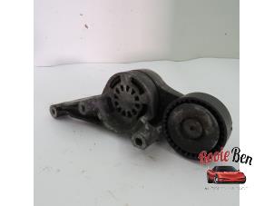 Used Drive belt tensioner Volkswagen Caddy III (2KA,2KH,2CA,2CH) 1.9 TDI Price on request offered by Rooie Ben autodemontage