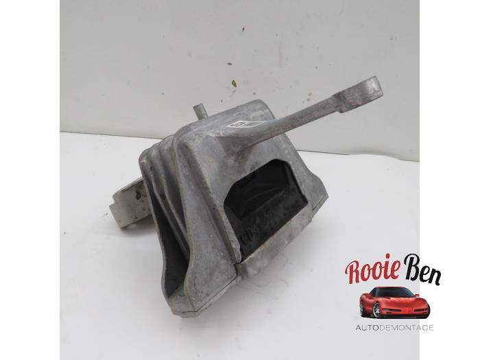 Usagé Support moteur Kia Xceed 1.0 T-GDi 12V Prix € 25,00 Règlement à la marge proposé par Rooie Ben autodemontage