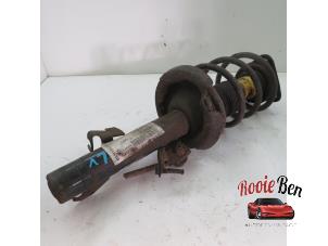 Used Front shock absorber rod, left Volvo V50 (MW) 1.6 D 16V Price on request offered by Rooie Ben autodemontage