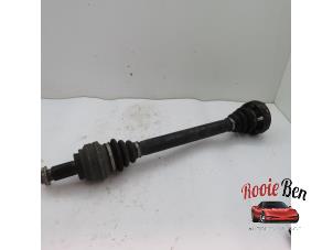 Used Drive shaft, rear left BMW 3 serie (E90) 330i 24V Price € 100,00 Margin scheme offered by Rooie Ben autodemontage