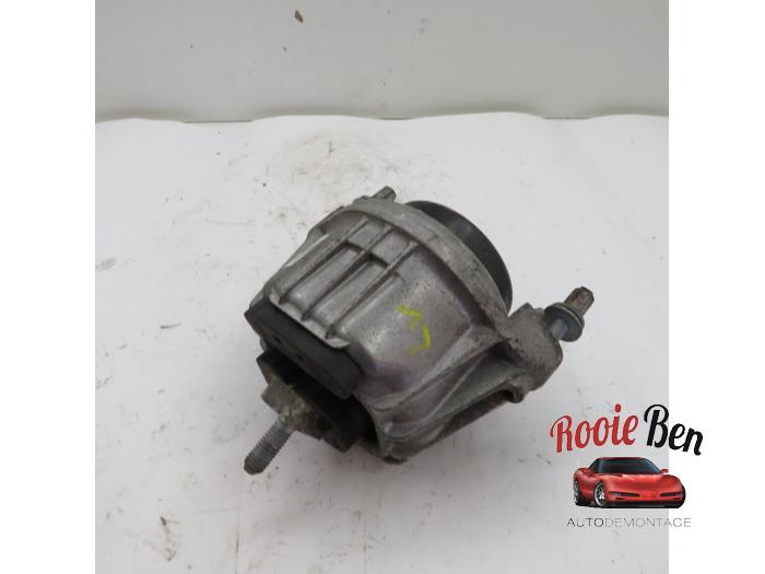 Used Engine mount BMW 3 serie (E90) 330i 24V Price € 25,00 Margin scheme offered by Rooie Ben autodemontage